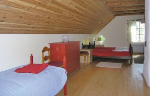 3 camere