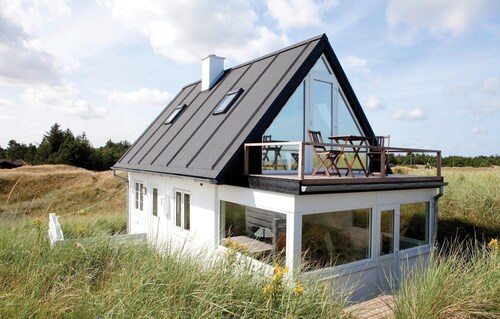 Lovely home in Strandby with WiFi