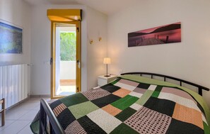 3 bedrooms, WiFi, bed sheets