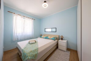 3 bedrooms, in-room safe, travel cot, free WiFi - Lovely home in Dubrava with sauna (Dubrava)