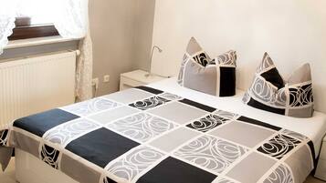 1 Schlafzimmer, Reisekinderbett, WLAN, Bettwäsche