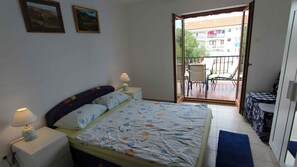 1 soveværelse, internetforbindelse