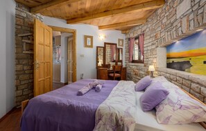 1 bedroom, free WiFi, bed sheets - Lovely home in Cukrici with WiFi (Cukrici)