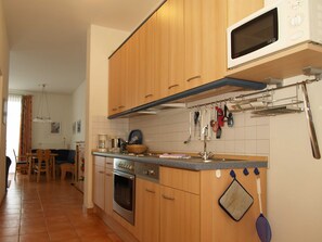 Køleskab, mikrobølgeovn, ovn, opvaskemaskine