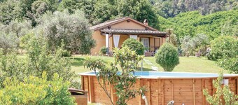 Stunning home in Montuolo LU