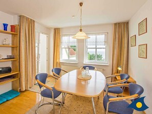 Unclassified image, 2 of 18, button