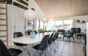 Dining - Amazing home in Løkken with sauna (Løkken)