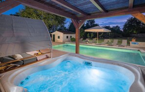 Pool - Stunning home in Tinjan with sauna (Tinjan)