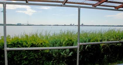 DEB 015 Ferienwohnung mit Garten und Sundblick n. Stralsund - Ferienwohnung mit