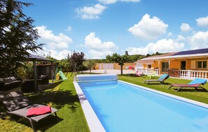 Pool - Gorgeous home in Mountboucher sur Jabro (Mountboucher sur Jabro)