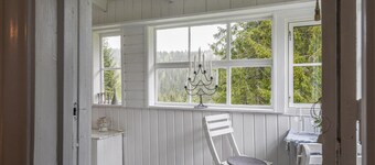 Superbe maison de 3 chambres à Vårjän