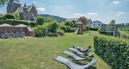 Stunning home in Burg Reuland/Steffesh.