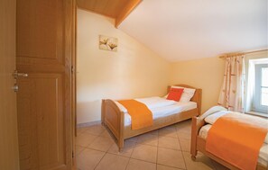 2 Schlafzimmer, Reisekinderbett, kostenloses WLAN
