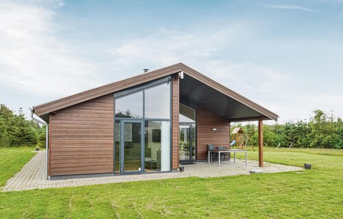 Schönes Haus mit 3 Schlafzimmern in Højslev