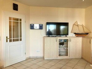 Unclassified image, 3 of 16, button