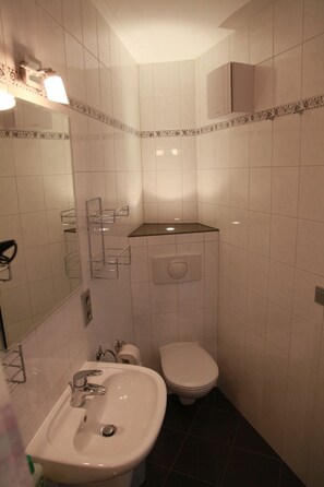 Unclassified image, 3 of 13, button