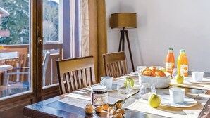 Unclassified image, 4 of 13, button - Stunning apartment in Les Gets (Les Gets)