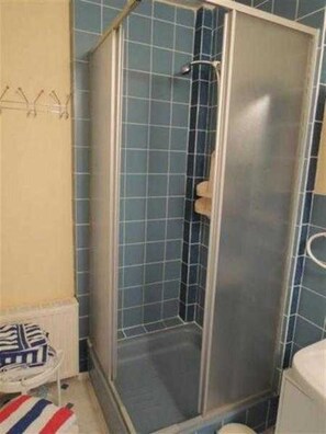 Unclassified image, 4 of 9, button