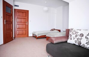 Reisekinderbett, kostenloses WLAN, Bettwäsche