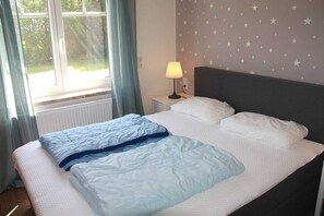 2 Schlafzimmer, Reisekinderbett, WLAN