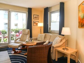 TV - (267) 2-room apartment - apartment complex Yachthafenresidenz (Kühlungsborn)