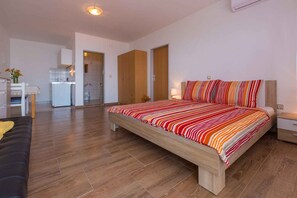 1 bedroom, WiFi - Studio with outdoor pool (Dramalj)