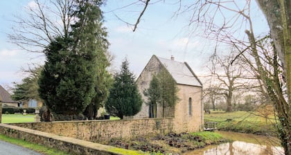 Belle maison Ă Auxais avec WiFi