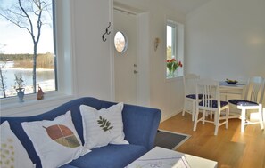Living area - Awesome home in Grisslehamn (Grisslehamn)