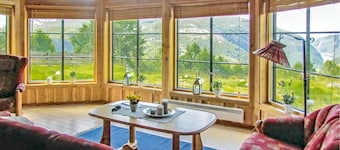 3 bedroom beautiful home in Vikeså