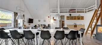 Gorgeous home in Ringkøbing with sauna