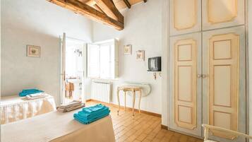 4 dormitorios, cuna de viaje, wifi gratis