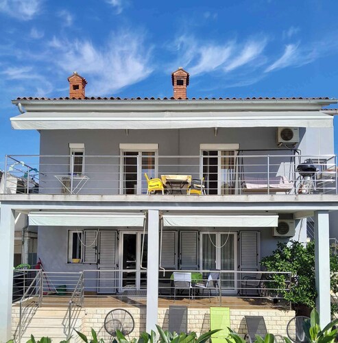 Appartement de vacances avec climatisation et piscine (électrolyse sans chlore) exclusivement pour cet appartement