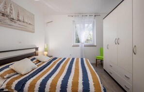 2 bedrooms, free WiFi, bed sheets