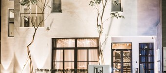 Tiin Tinn - Rivershore B&B