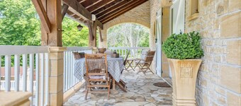 3 bedroom gorgeous home in Le Lardin