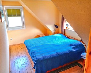 3 Schlafzimmer, Reisekinderbett, WLAN, Bettwäsche