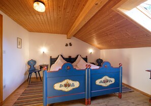 2 chambres, coffres-forts dans les chambres, lit parapluie, Wi-Fi