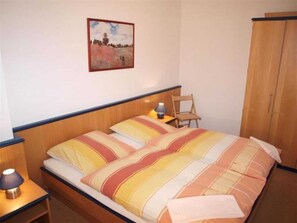 1 bedroom, in-room safe, travel cot, WiFi
