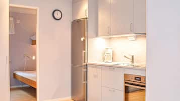Fridge, stovetop, coffee/tea maker, cookware/dishes/utensils