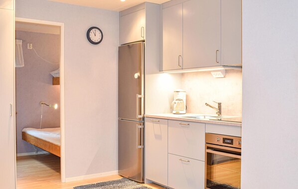Fridge, stovetop, coffee/tea maker, cookware/dishes/utensils