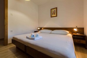 2 bedrooms, internet