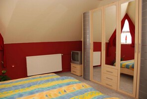 2 عدّة غرف نوم وخدمة الإنترنت