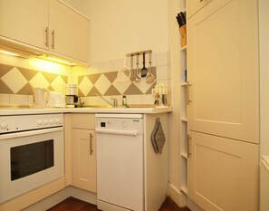 Frigorifero, forno, lavastoviglie