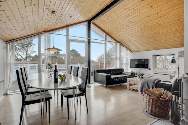 TV connectée, cheminée, lecteur de DVD