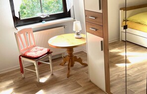 2 sovrum, resesäng, wi-fi och sängkläder
