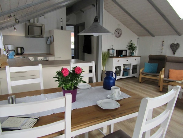 Køleskab, mikrobølgeovn, ovn, opvaskemaskine