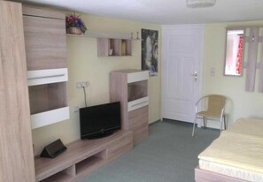 1 slaapkamer, reisbedje, wifi, beddengoed