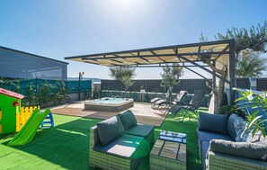 Terrace/patio - Cozy apartment in Kastel Kambelovac (Kastel Kambelovac)