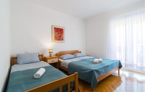 3 chambres, lit de bébé portatif, accès au Wi-Fi (inclus)