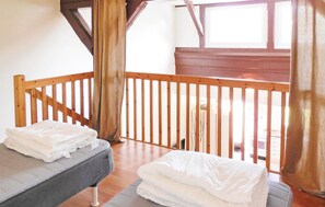 1 quarto, berço de viagem, Wi-Fi de cortesia, roupa de cama